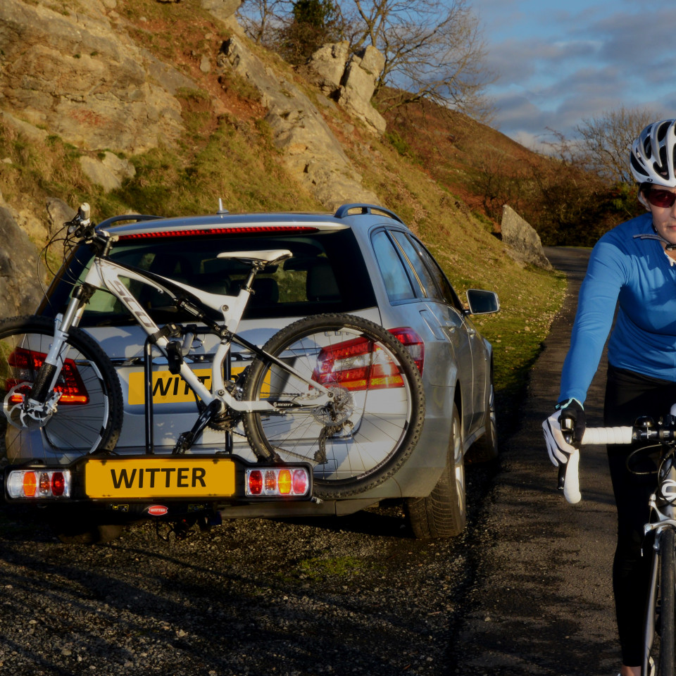 Witter Detachable Swan Neck Towbar (horizontal loading) Ixplor